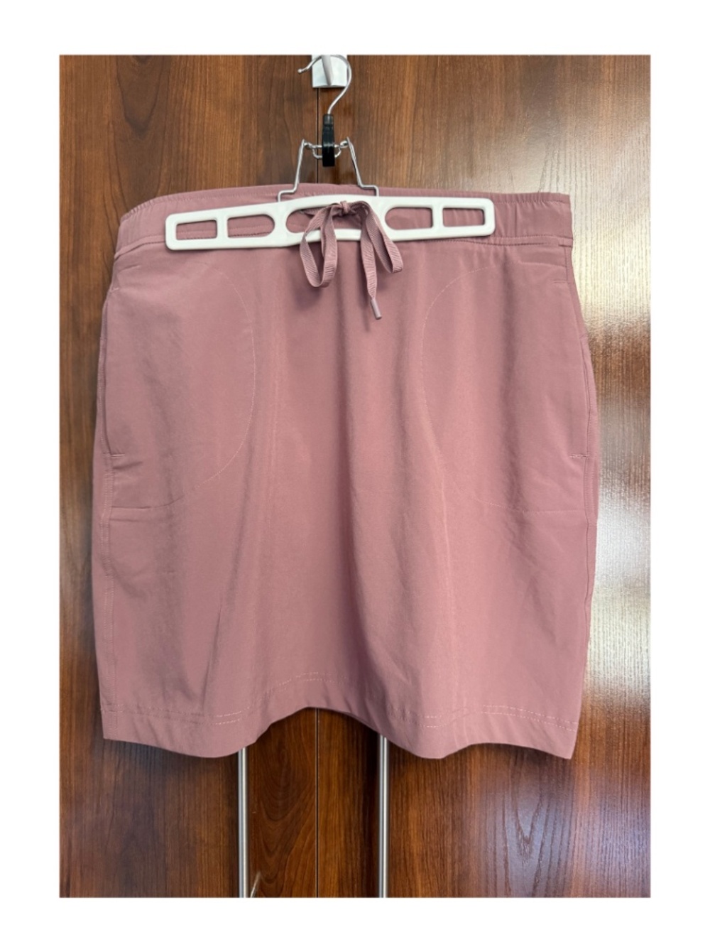 Eddie Bauer Dusty Rose Athletic Skirt –Tailored Fit(Best for Size M) Lightweight